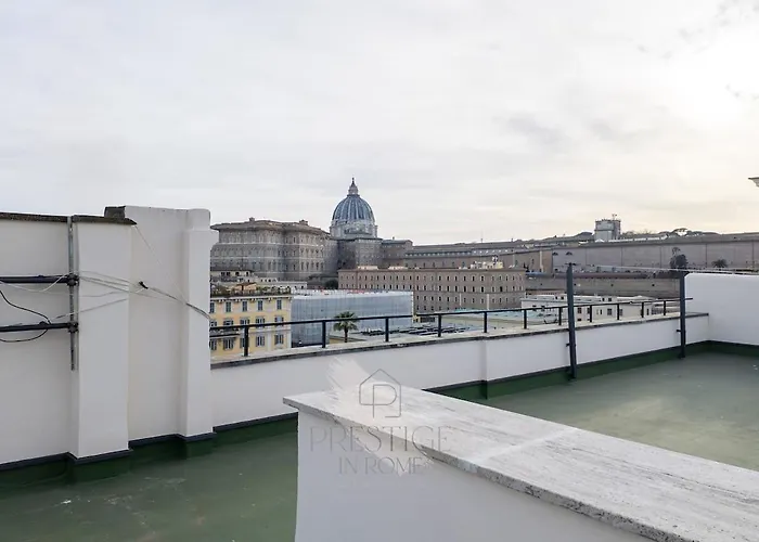 New! Finestra Su San Pietro Рим
